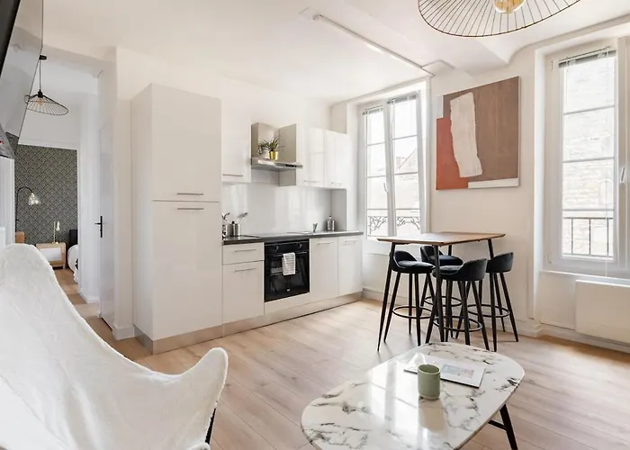 Moderne Au Coeur Du Quartier Historique Appartamento Caen